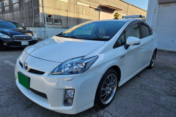 【自動ドア】使用過程車両への手動レバー式ドアも施工可能です